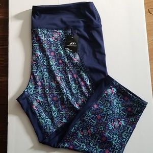 Womens 2x capri workout pants